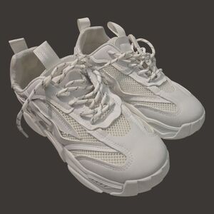 Stylish White Chunky Sneakers